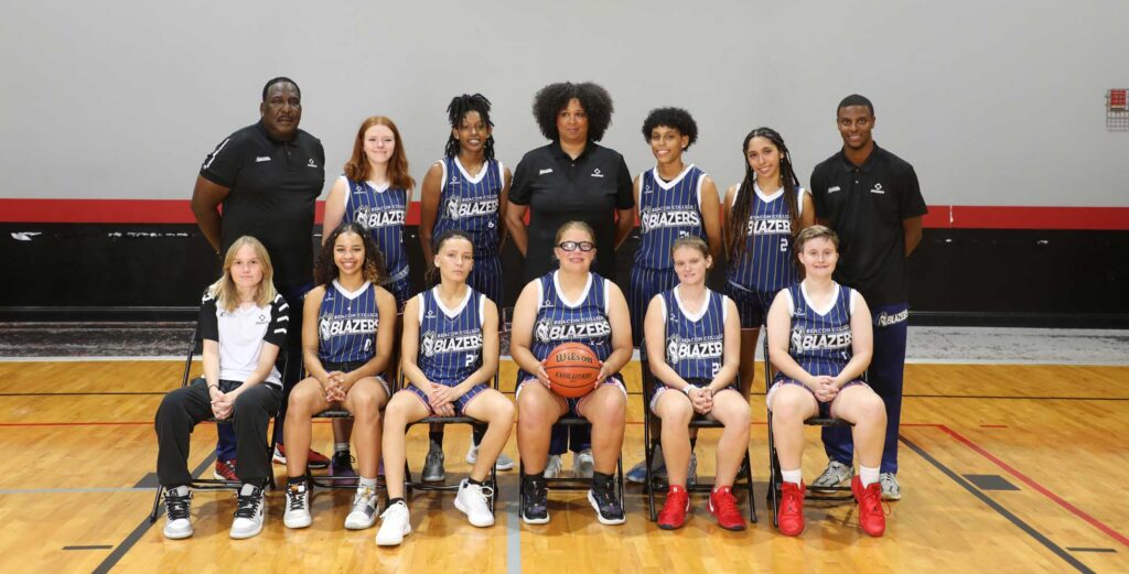 2024-25 Women's Basketball Group Photo